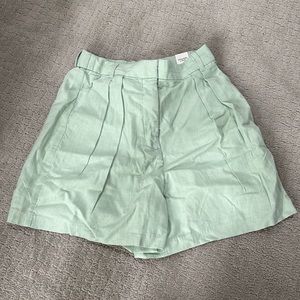 Linen blend Abercrombie and fitch mint green shorts